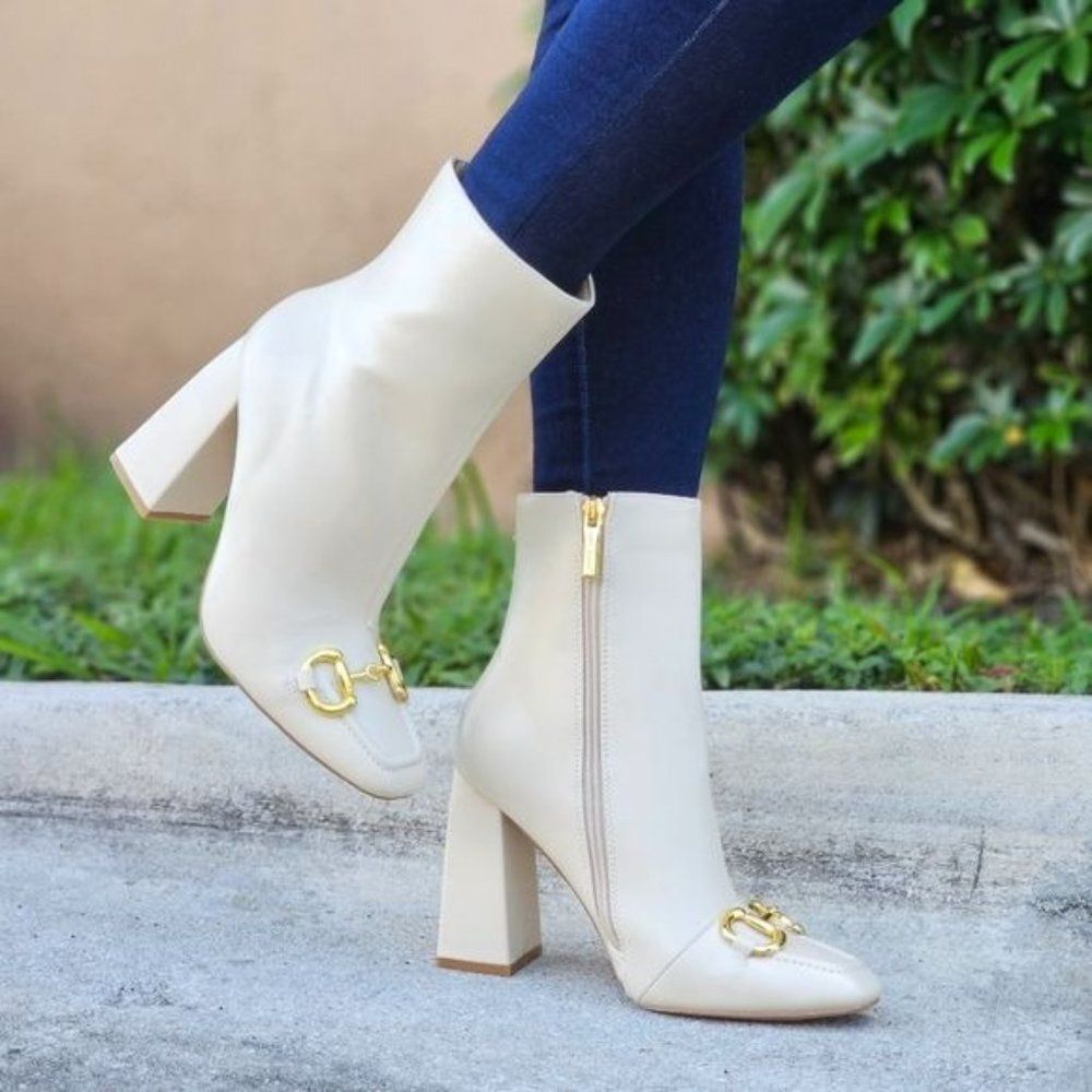 Women's Cape Robbin Sicily White Square Toe Chain Bit Buckle Block Heel Bootie - Picture 3 of 7